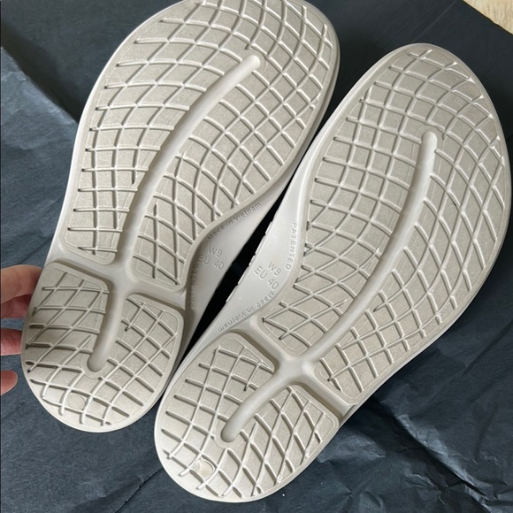 OOFOS CLAY COLOR  Slide Sandals - Picture 5 of 9